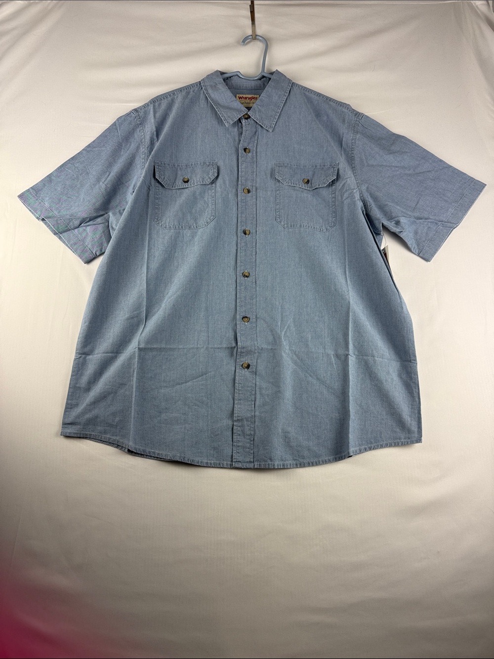Wrangler Authentics Men’s XL Button Down Shirt NWT 100% Cotton Short Sleeve